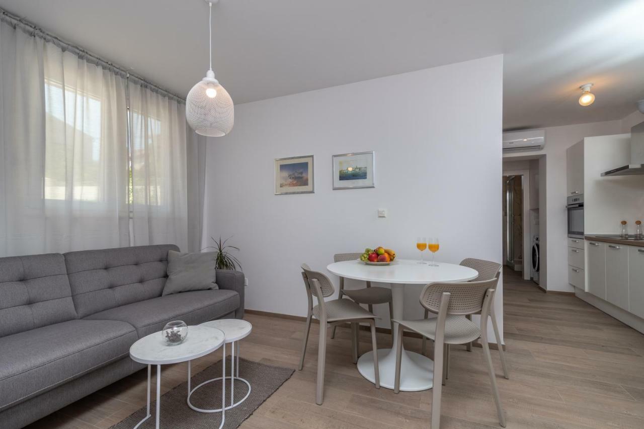 Apartments Flora Trogir Luaran gambar