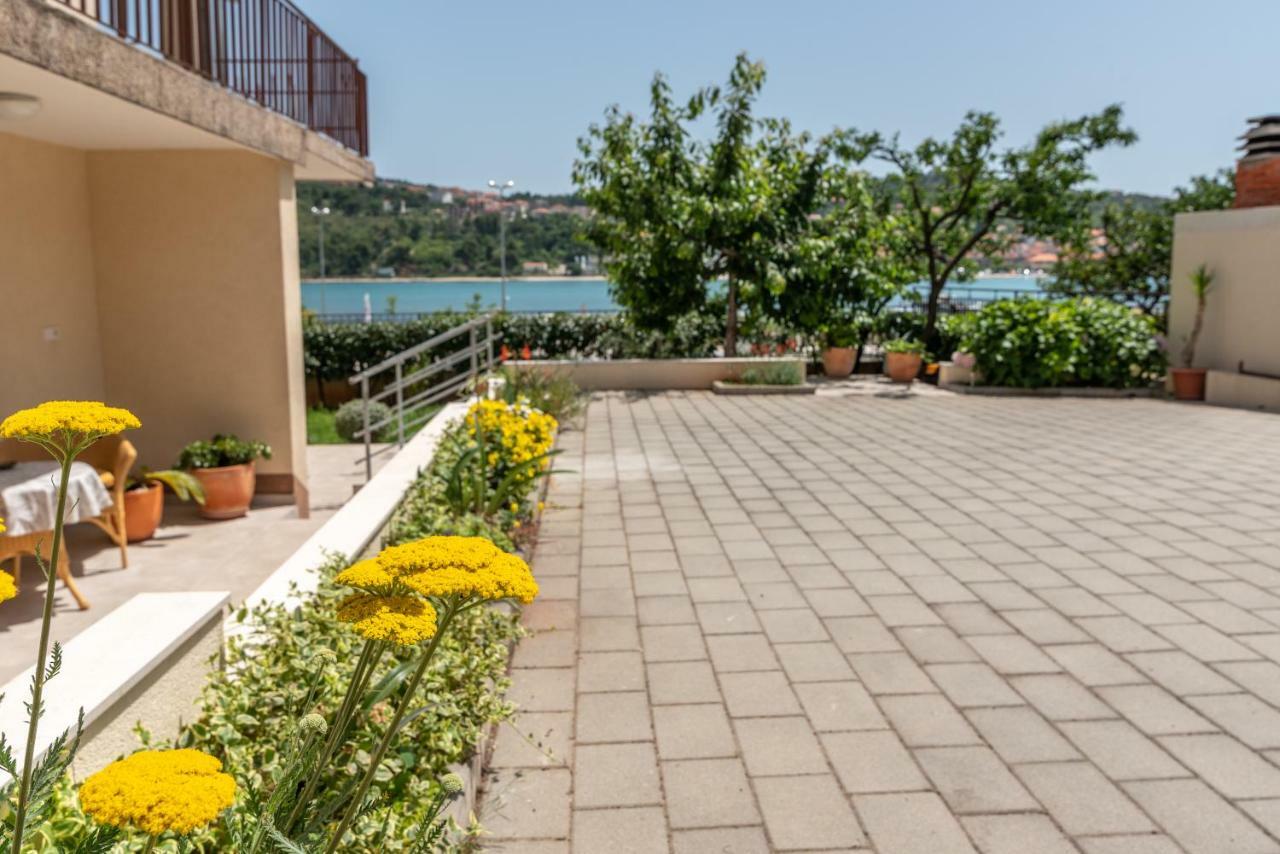 Apartments Flora Trogir Luaran gambar